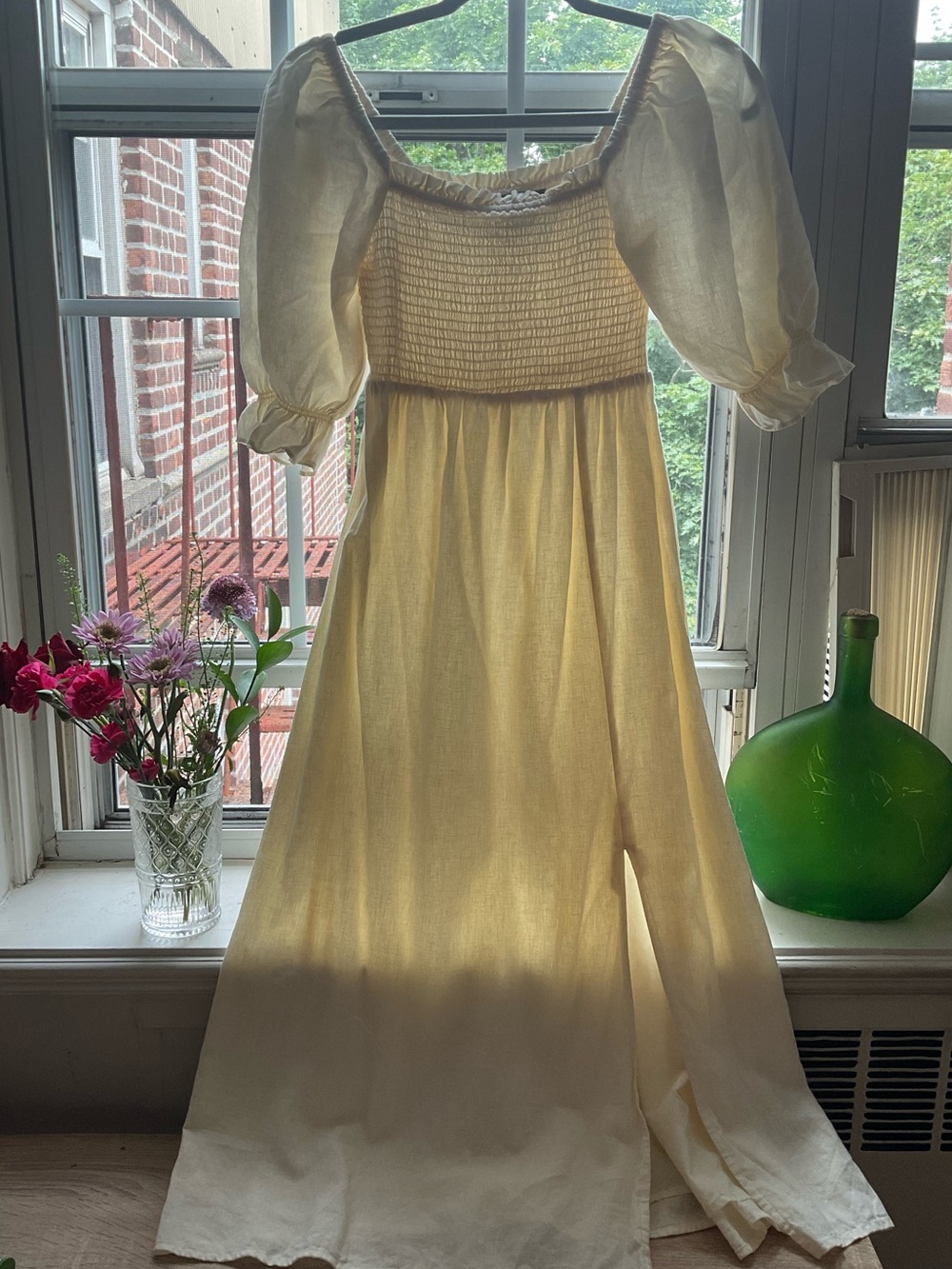 Linen blend GAP Cream Smocked Top with Ruffled Neckline